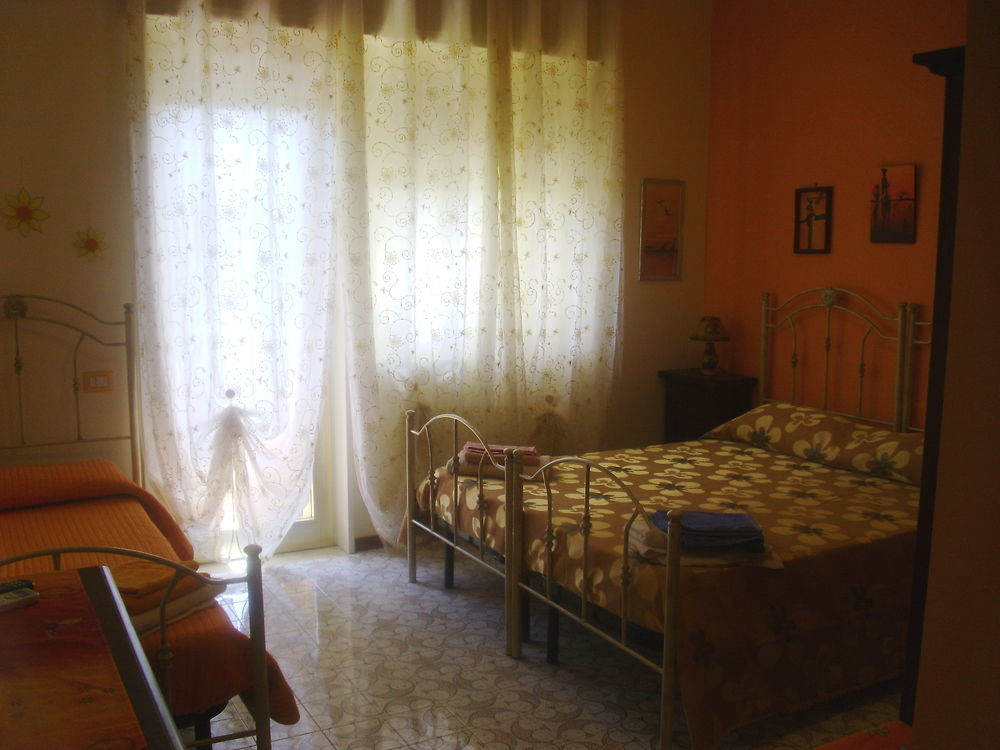 A Casa Di Marco Bed & Breakfast Catania Exterior photo