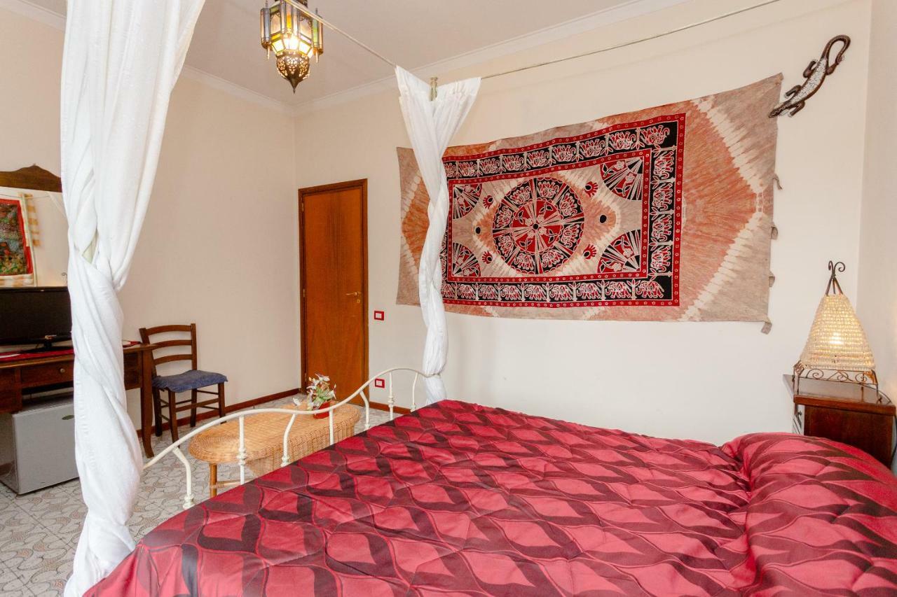 A Casa Di Marco Bed & Breakfast Catania Exterior photo